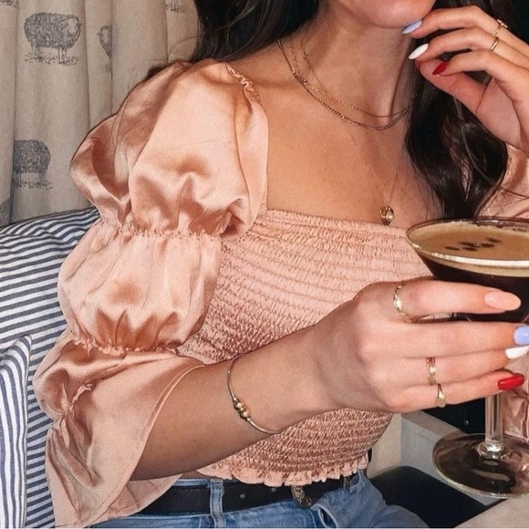 Free People So Shirred Smocked Puff Sleeve Crop Top Size XL  Antique Shell - Picture 2 of 8